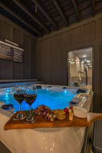 Interior of 5 bedroom rooftop cabin.  6 bedroom rooftop floor plan will vary.