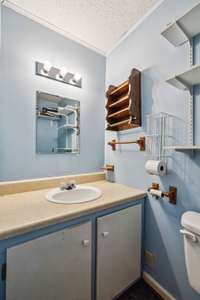 1/2 bath