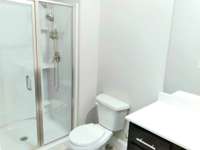 BATHROOM !!!