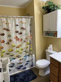MASTER EN-SUITE