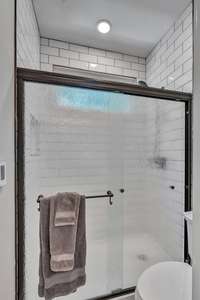 Bathroom #2 main floor Jack & Jill