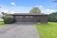 Detached 2-Car Garage