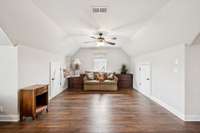 Bonus room space with ceiling fan and hardwoods! 4416 Attleboro Dr. Murfreesboro, TN 37128