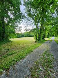 Road frontage on two roads!