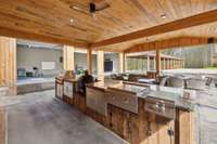 Outdoor kitchen fully equipted at the Main Lodge