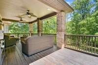 Upstairs uncovered grilling area