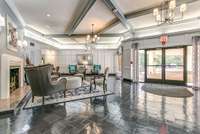 The guest reception lobby is perfect to welcome your guests or to have a meeting