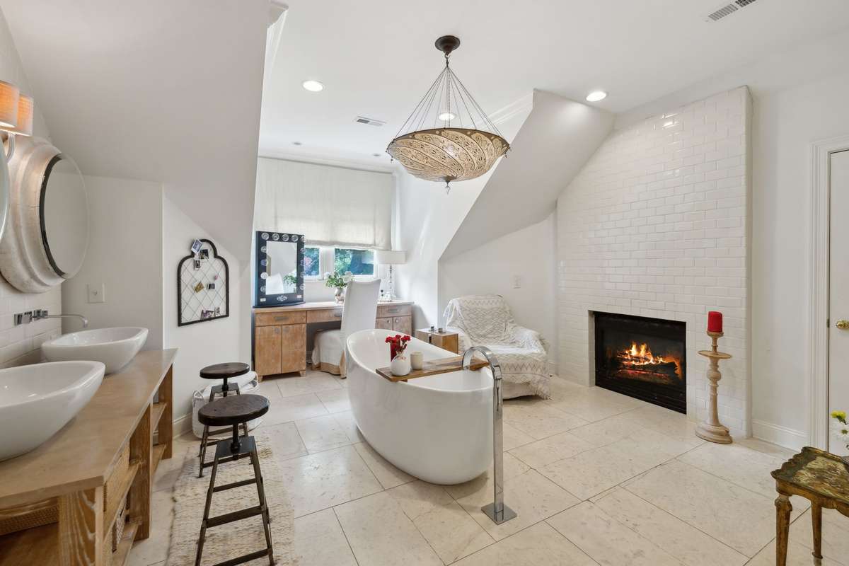 Ensuite Bath