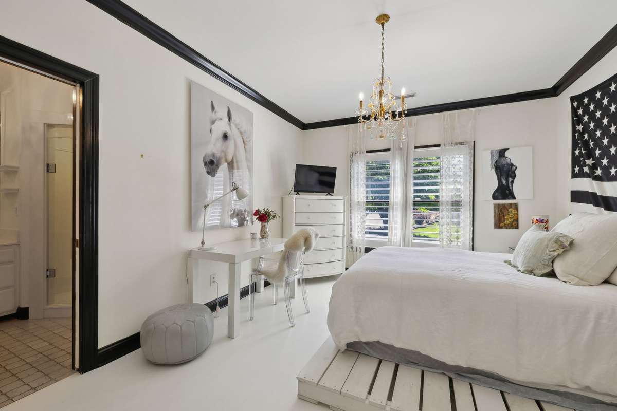 Alternate Bedroom - Upstairs