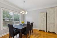 Spacious breakfast room