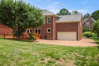 Charming 3-bed, 2-bath home at 109 Doral Ln, Hendersonville TN! Prime location, spacious layout, and fenced yard—perfect for families. Don't miss this Hendersonville gem!