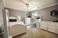 Charming 3-bed, 2-bath home at 109 Doral Ln, Hendersonville TN! Prime location, spacious layout, and fenced yard—perfect for families. Don't miss this Hendersonville gem!