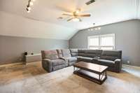 Charming 3-bed, 2-bath home at 109 Doral Ln, Hendersonville TN! Prime location, spacious layout, and fenced yard—perfect for families. Don't miss this Hendersonville gem!