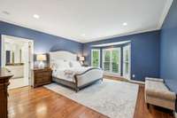Main level primary suite