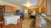 Kitchen / Laundry (All appliances included)