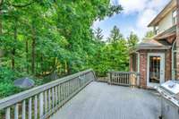 TREX DECKING AND NICE SPACE FOR OUTDOOR ENTERTAINING