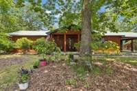 Welcome home! 4835 Summertown Hwy Summertown, TN 38483