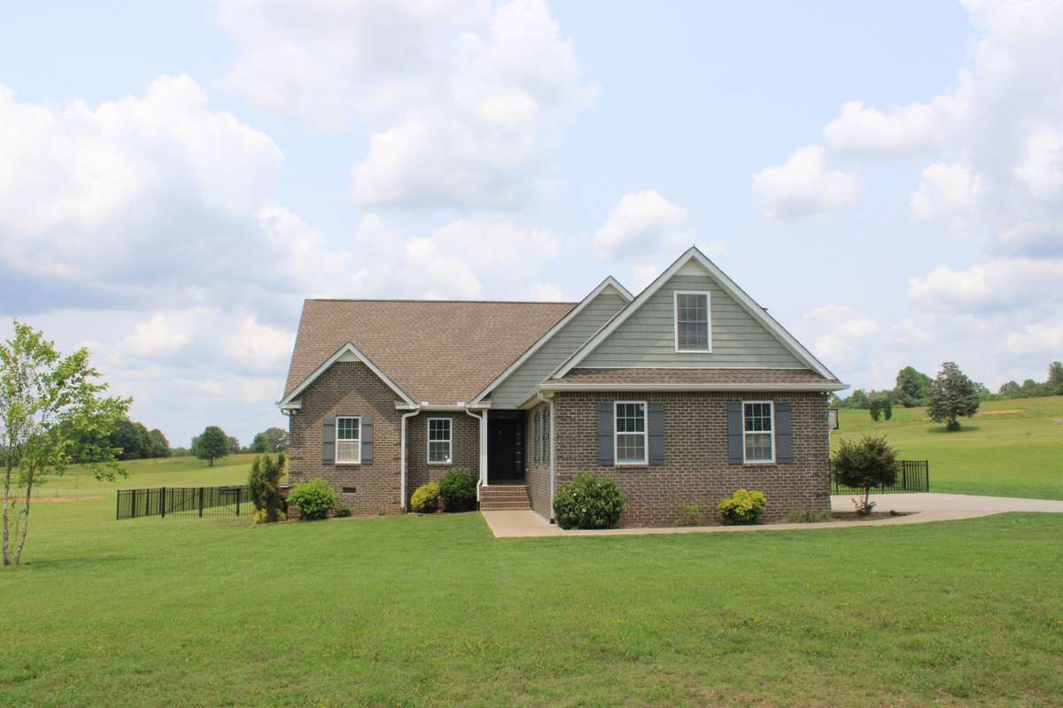 400 Collins Run in Collins Reserve