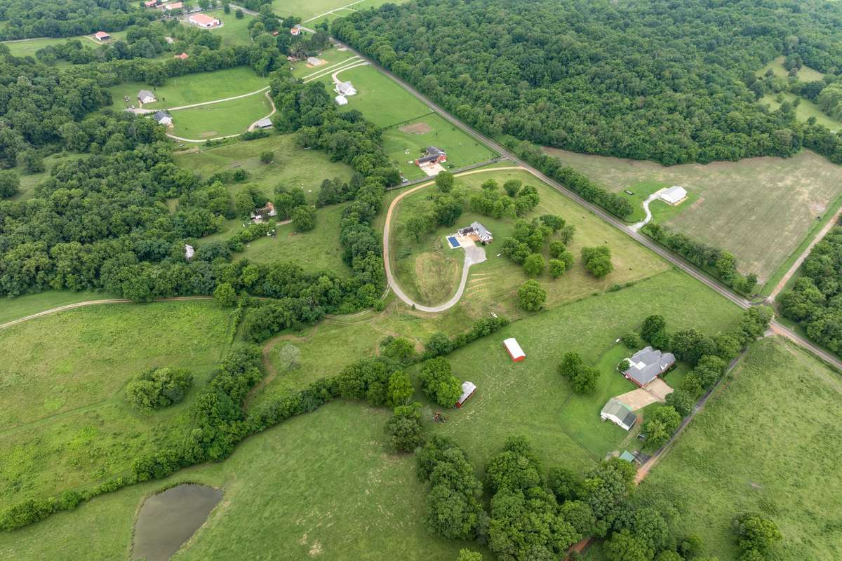 Beautiful Southern Maury Co