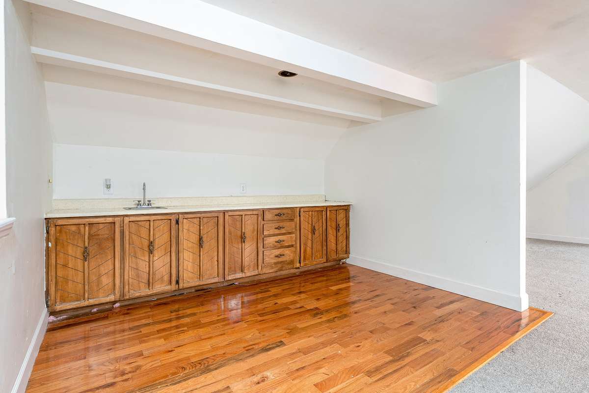 Sink area and cabinets in the Bonus Room