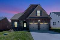 Welcome to 566 Oakvale Ln.!!