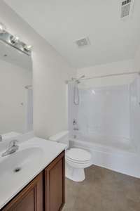 Ensuite bathroom for bedroom #2