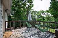 Peaceful back deck with views of nature!