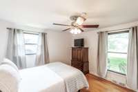Primary bedroom with en suite full bathroom!