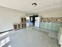 2669 Lick Creek: Back Unit kitchen
