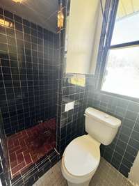 2669 Lick Creek: Front Unit Main level bathroom