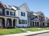 Yard maintained by HOA