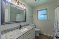 Full Bath in  hallway