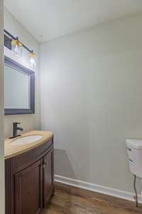 Master 1/2 bath