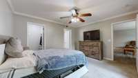 Master Bedroom on 1st Floor!