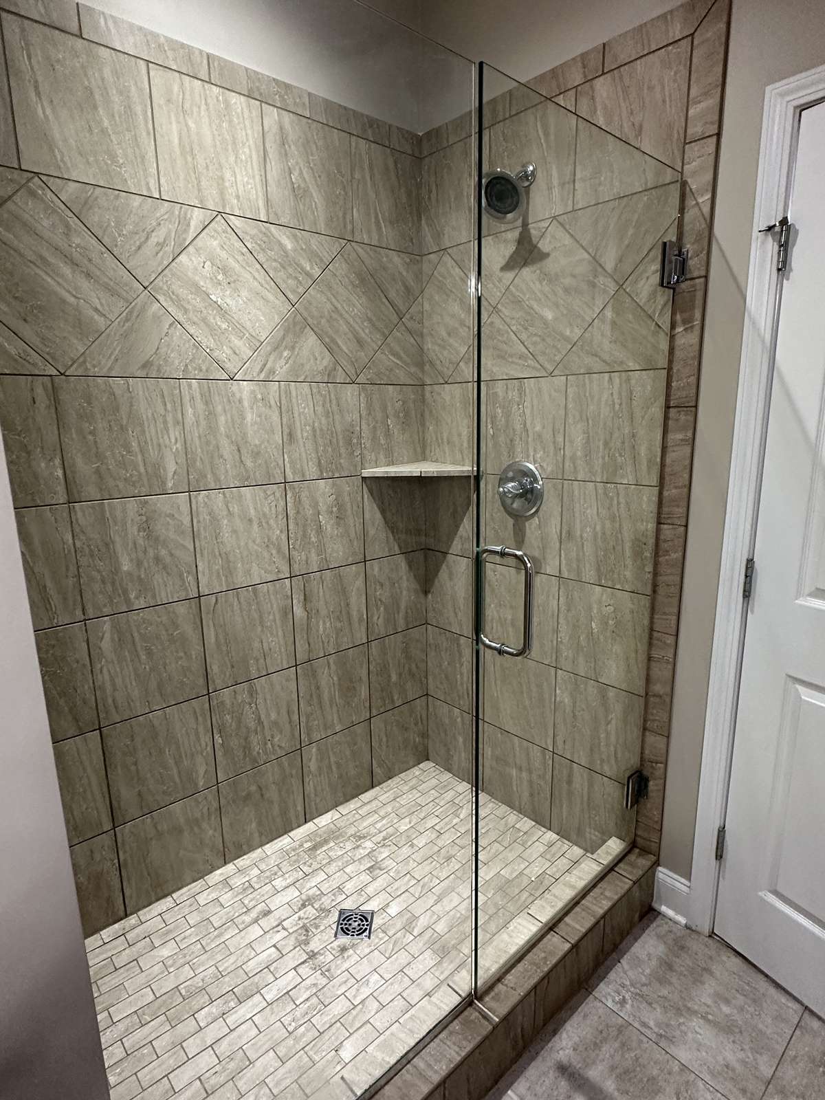 MASTER SUITE SHOWER