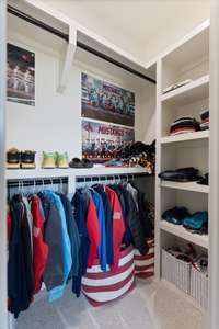 Bedroom 4 walk-in closet