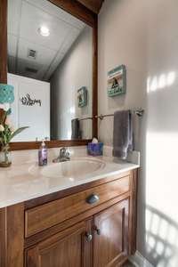 Powder room.