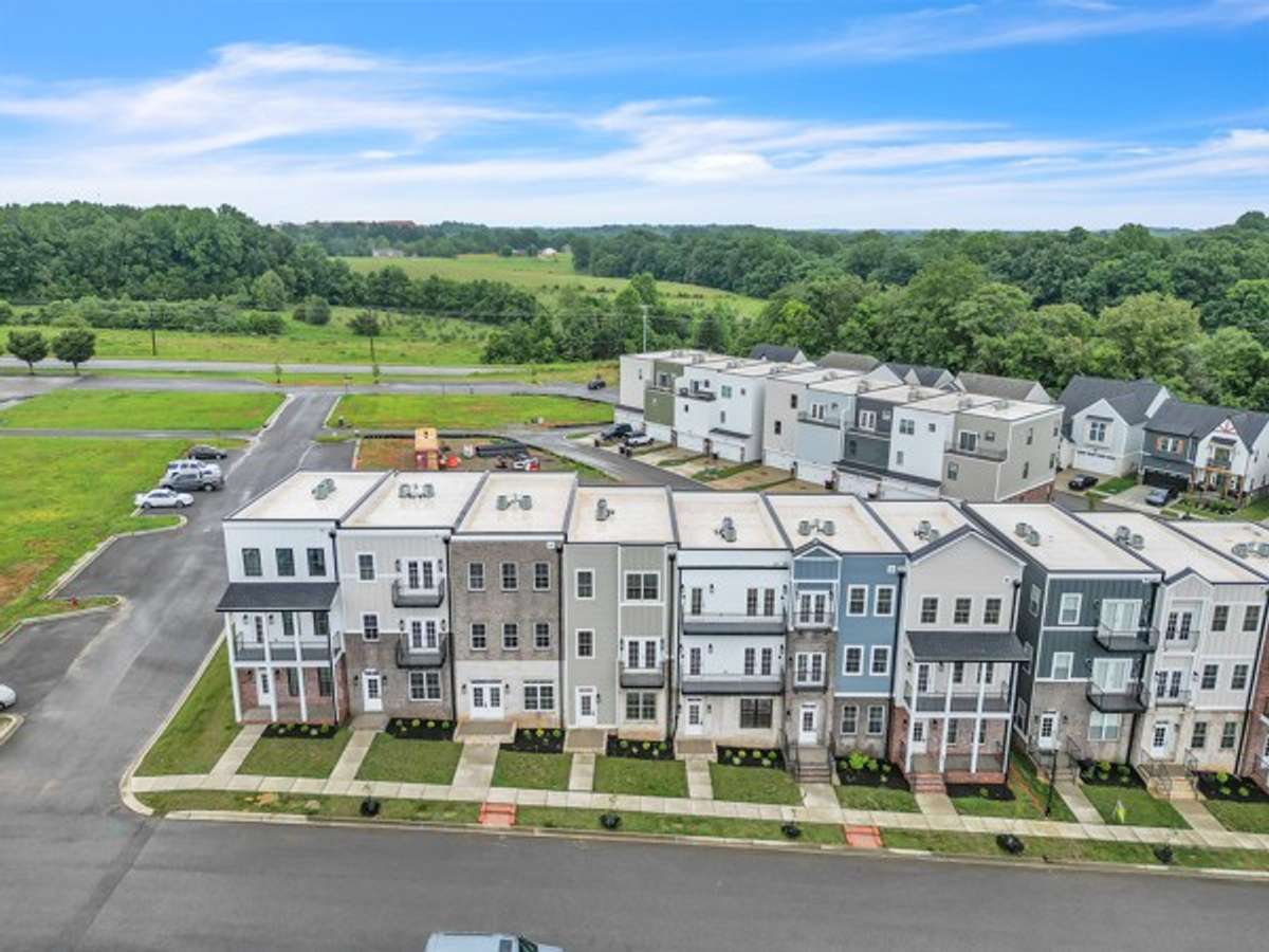 Welcome home to this friendly neighborhood with sidewalks, dog parks, a play ground and neighborhood basketball court. Located in peaceful Pleasant View but only a quick drive to Clarksville, Nashville and the BNA airport.