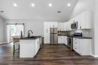 Fully equipped kitchen ...