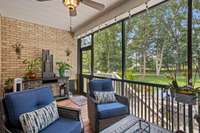 Screened in porch w/XL doggie door.