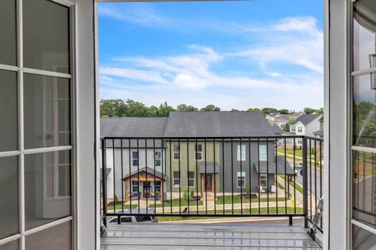 Perfect private balcony to enjoy at the beginning and end of the day just ready for your seasonal flowers.