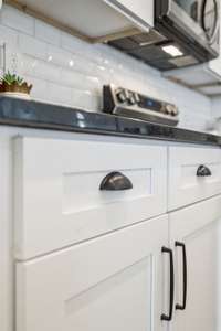 Great design choice combining the cup-pulls & handles!
