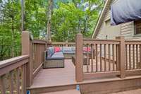 Deck balcony of detached shop.