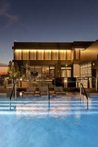 Level 29 | Pool