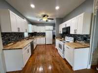 Another view of the fresh kitchen