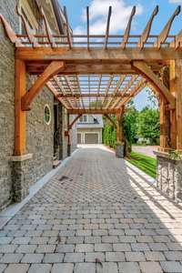 Custom Arbor.
