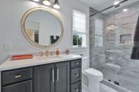 Full Bath in BR #4/ Flex Rm.