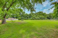 This yard provides numerous opportunities for relaxation.