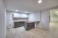Secondary kitchen basement.