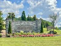 Holland Ridge offers a beautiful community with a pool and a friendly neighborhood atmosphere. Conveniently located to Publix, Costco, Providence Marketplace, and easy access to I-40 and I-840.